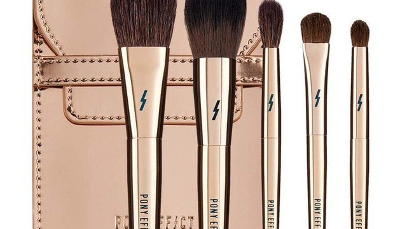 Top 10 Bộ Cọ Trang Điểm tốt nhất hiện nay (Real Techniques, BH Cossmetics)