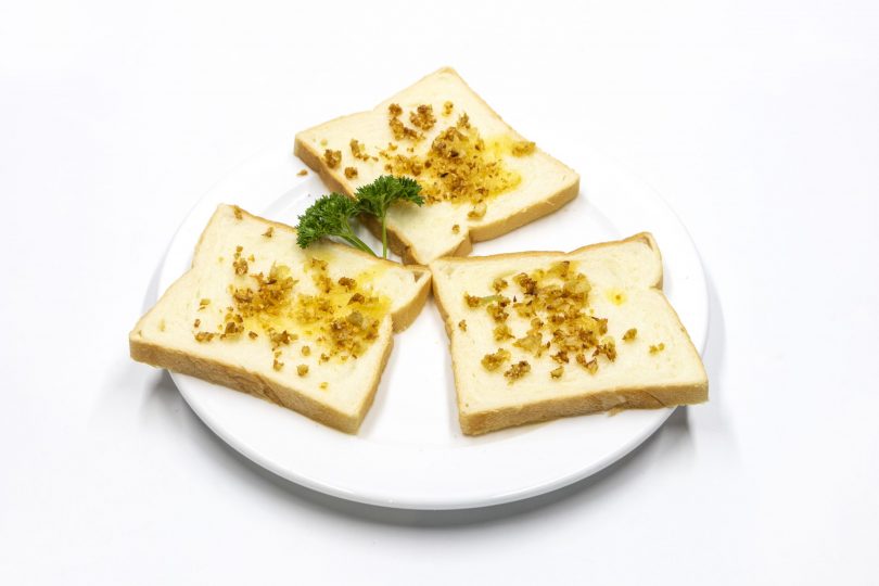 vietnamese-grill-sandwich-with-garlic