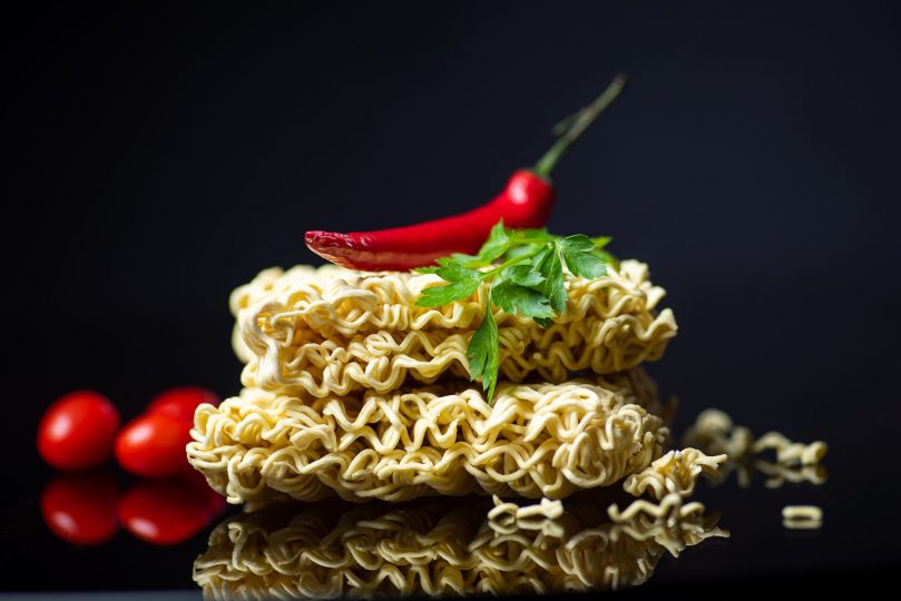raw-instant-food-noodles-with-food-ingredients