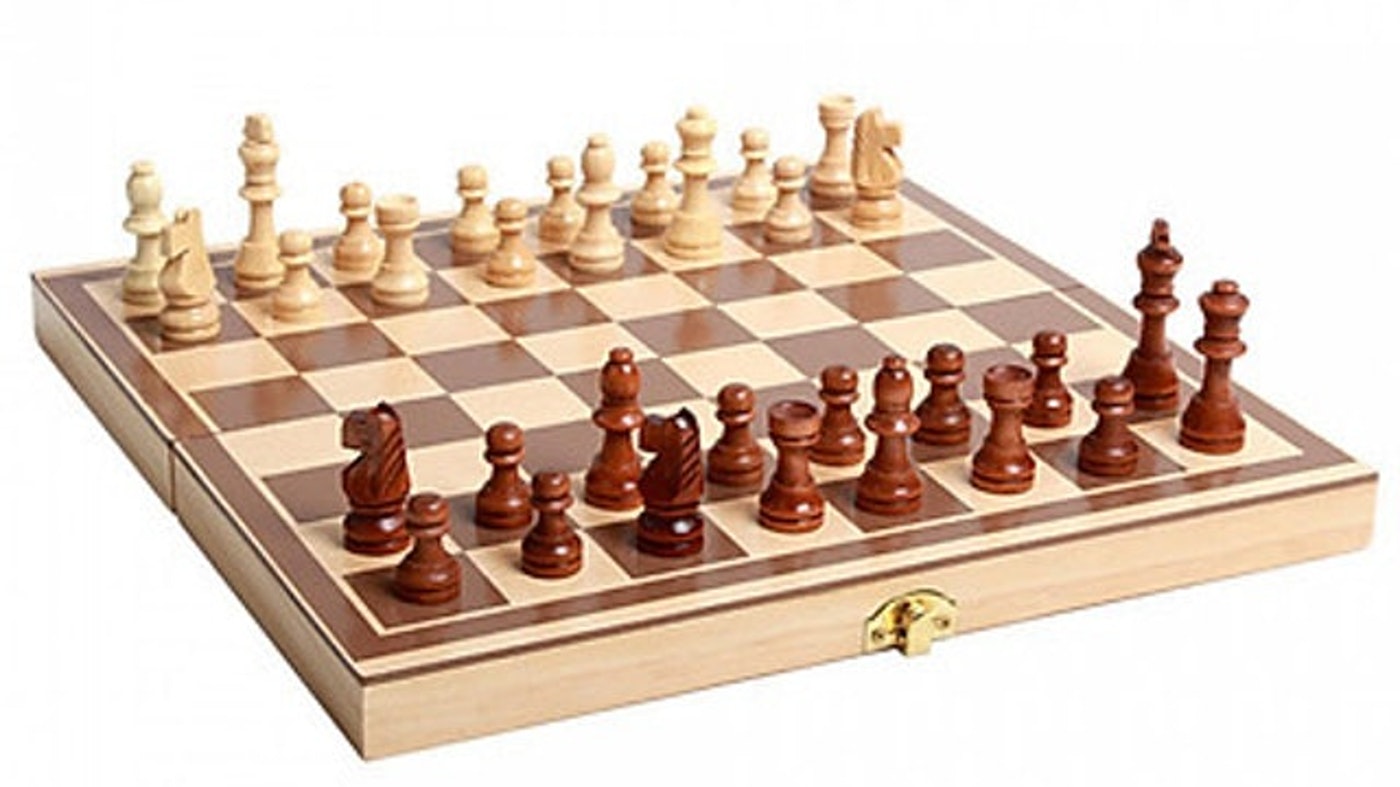 top-10-ban-co-vua-dep-nhat-hien-nay-tu-van-mua-2021_61a3496ecadd9-jpeg