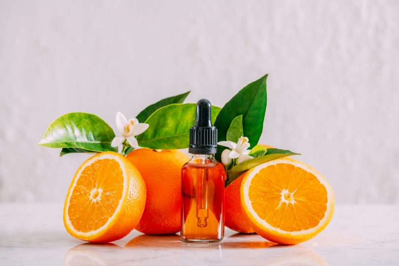 essential-oil-with-orange-flowers