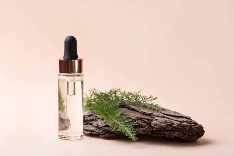 cosmetic-bottle-and-natural-materials-natural-cosmetics
